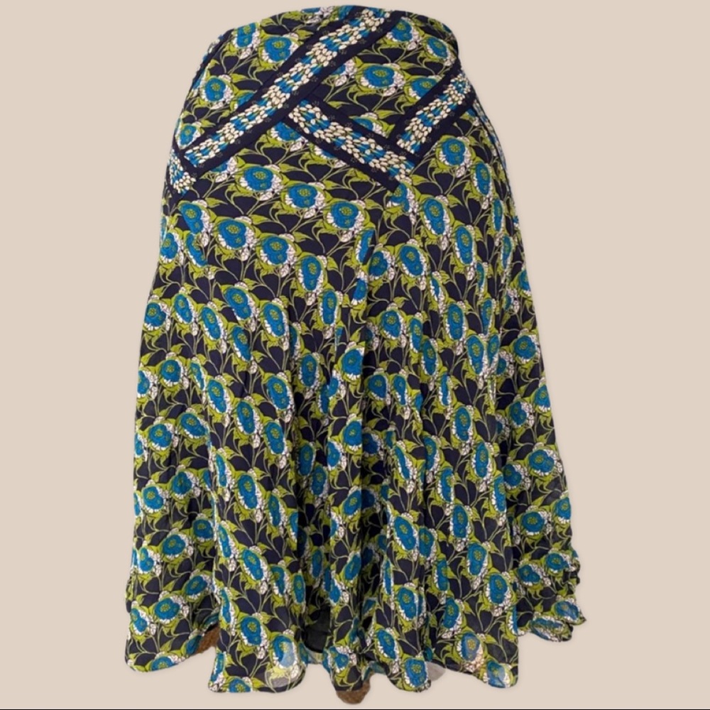 Max Studio Silk Midi Skirt with Gorgeous floral pattern and Ruffle skirt
